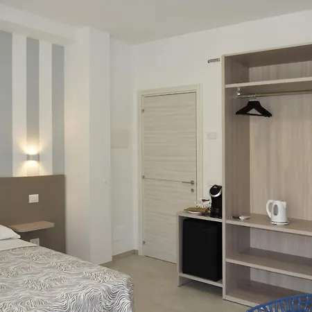 Guest house Marcelli Mare Nel Conero 3*